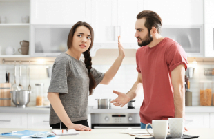 Couple fighting due to lack of acceptance in the relationship